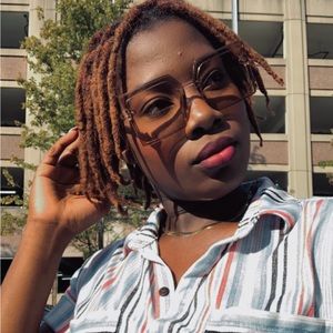 Meet your Posher, Rose emeraude